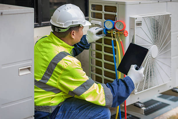 Professional Emergency Hvac Repair technician working in Avoca, PA